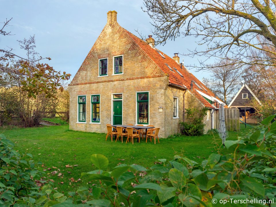 Buitenaanzicht Elisabeth-Stout voorhuis Buitenaanzicht Elisabeth-Stout voorhuis